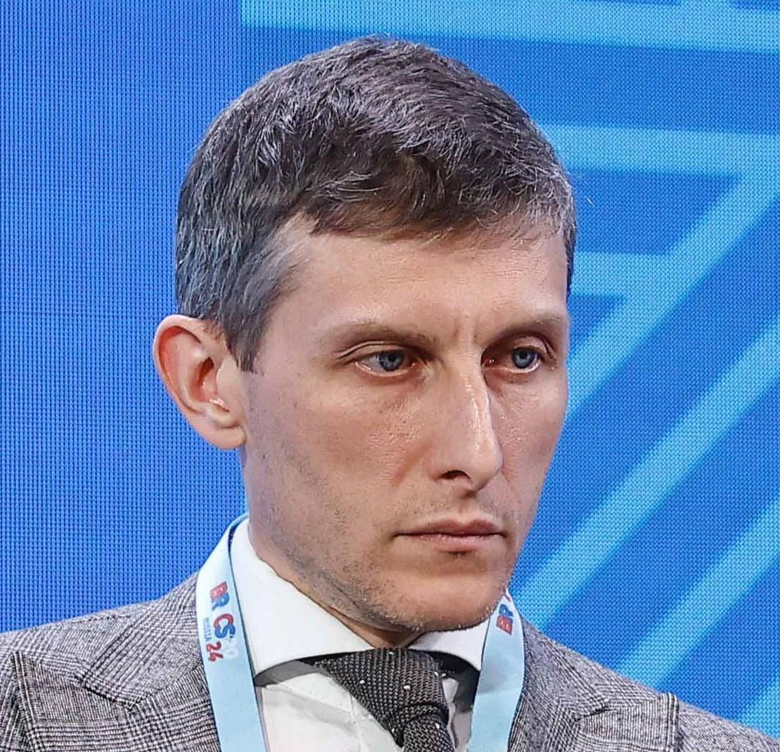 Жданеев Олег Валерьевич